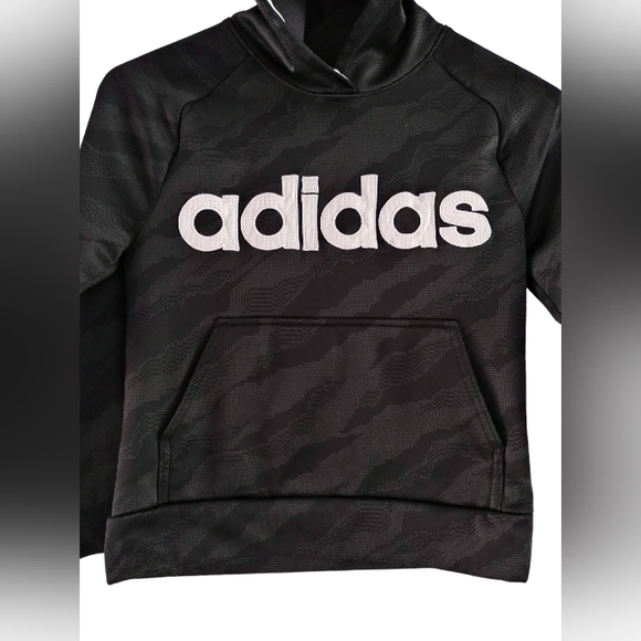 Adidas boys Hoodie size 8. Black on black Camo style. EUC. Pullover - Picture 2 of 11